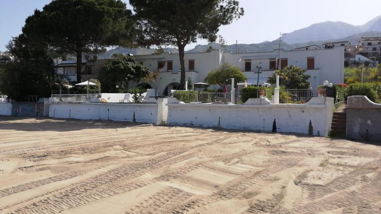 Villa A Diamante Sulla Spiaggia 벨베데레마리티모 외부 사진