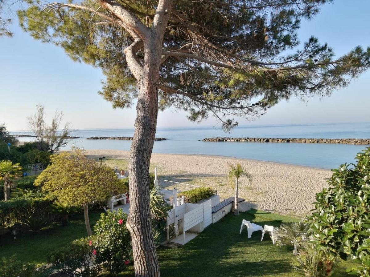 Villa A Diamante Sulla Spiaggia 벨베데레마리티모 외부 사진